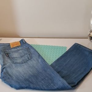 Levi's 559 relaxed fit jeans 👖